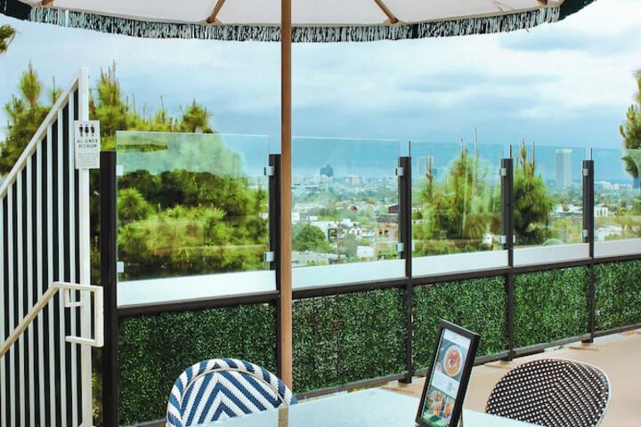 Terrace/Patio 85 of 87