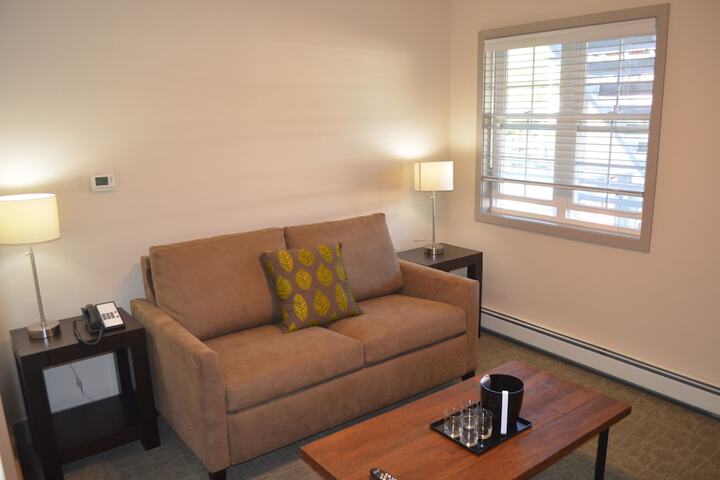 Room 28 of 40