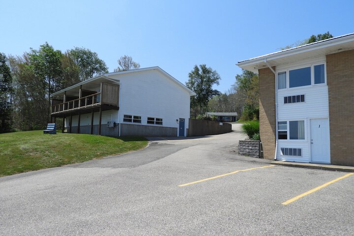 Admiral Digby Inn