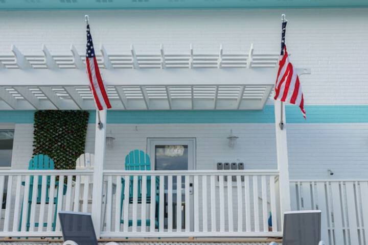 Ocean Sands Beach Boutique Inn - Stay at the Beach
