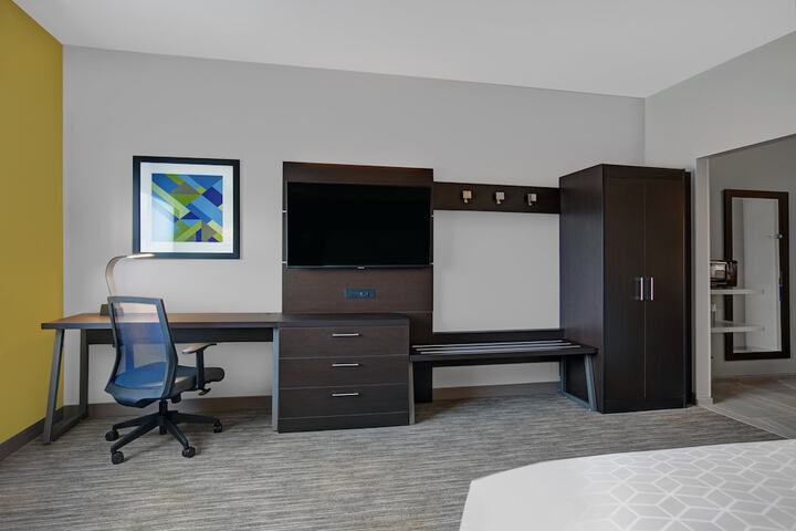 Room 18 of 54