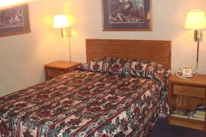 Room 7 of 20