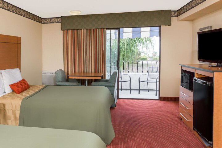 Room 19 of 21