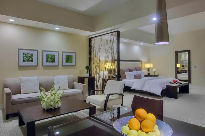 Room 27 of 46