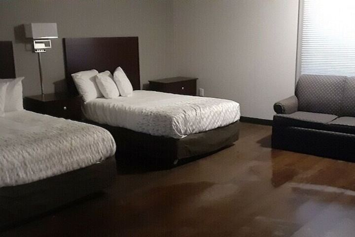 Room 16 of 37