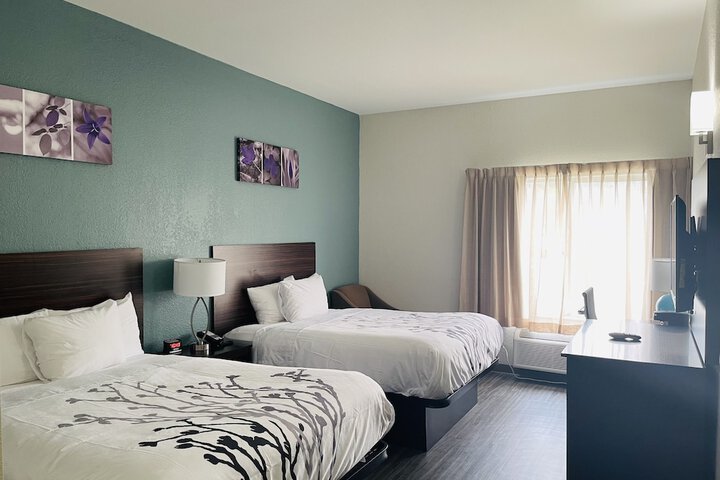 Room 8 of 17