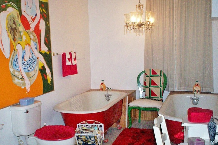 Room 15 of 33