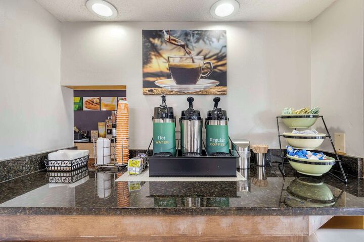 Breakfast/Coffee Service 47 of 50
