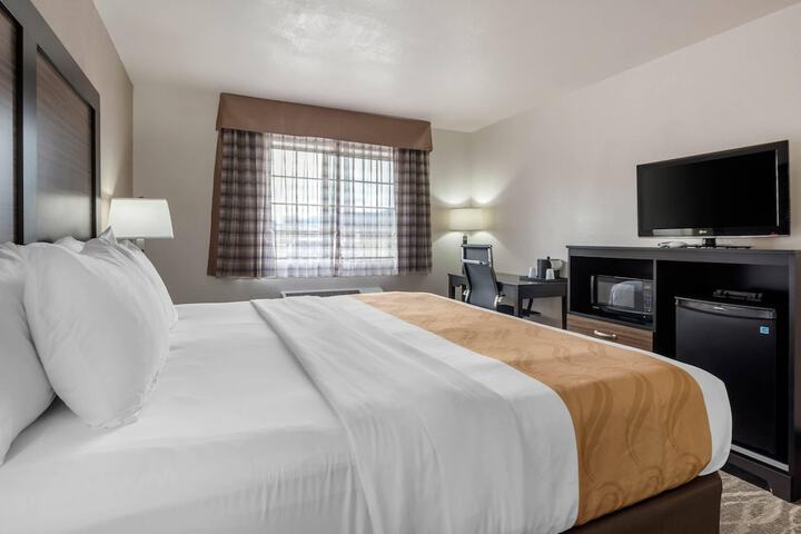 Quality Inn & Suites South Fork - Wolf Creek