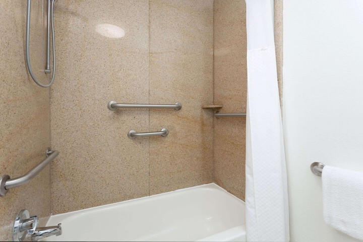 Room 20 of 26