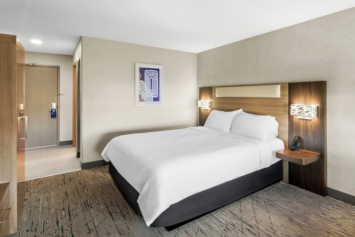Holiday Inn Express Hotel & Suites Council Bluffs - Convention Center by IHG