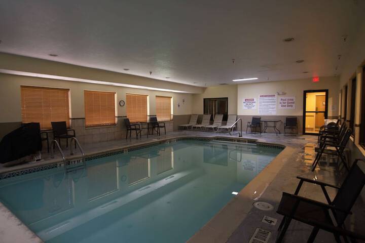 Pool 5 of 33