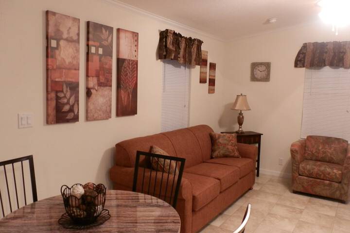 Room 12 of 28