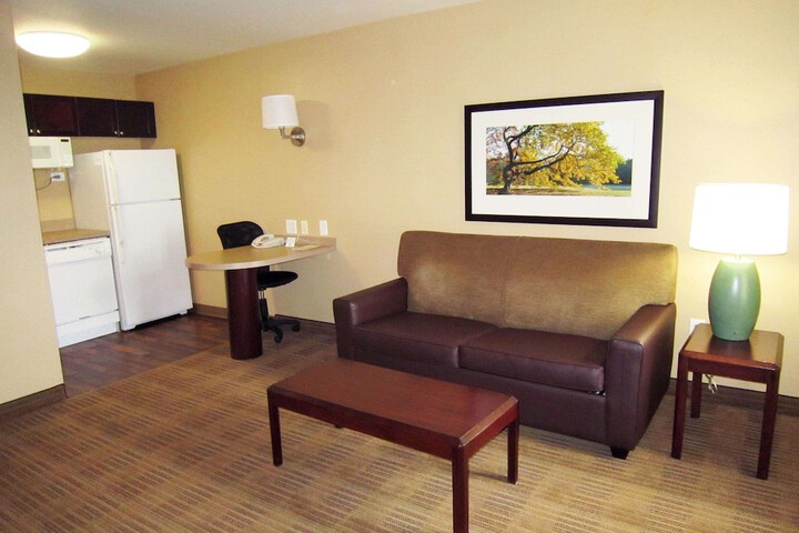 Room 9 of 29
