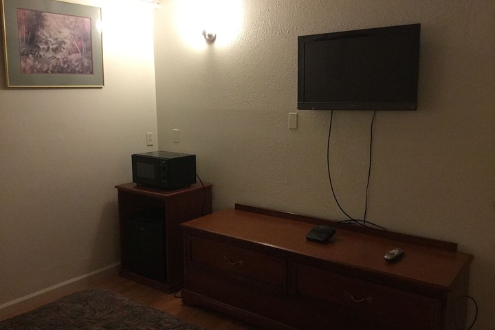 Room 15 of 22