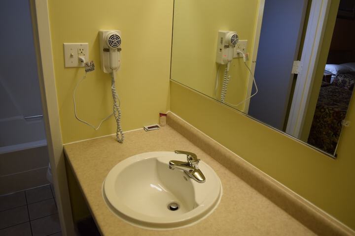 White Oaks Motel Pennsville / Carneys Point