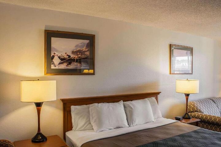 Econo Lodge Inn & Suites Hoquiam
