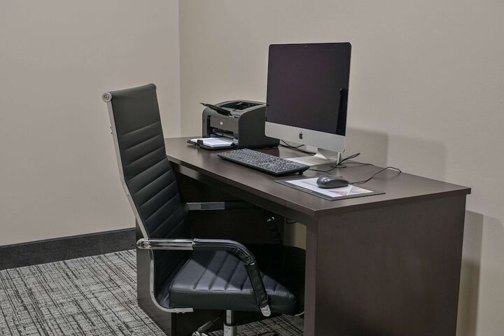Business Center 56 of 62