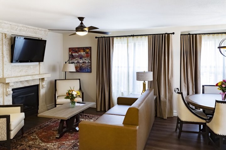 Room 33 of 56