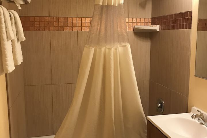 Room 18 of 31