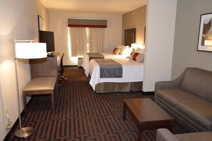 Room 10 of 31