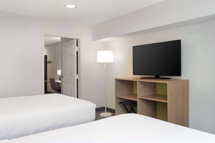 Spark by Hilton Summerville