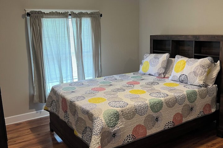 Room 52 of 68