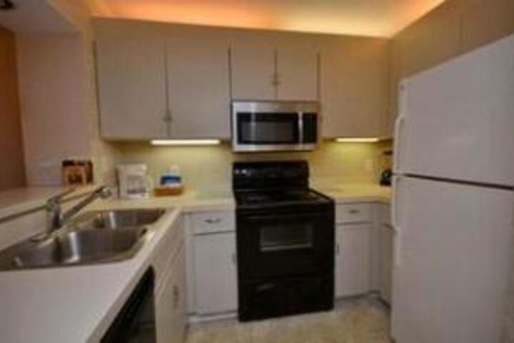Units at Ocean Creek Resort by Elliott Beach Rentals