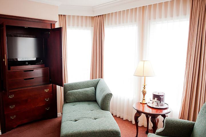 Room 19 of 46