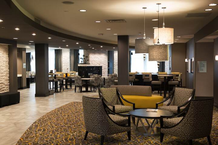 Hotel Interior 10 of 30