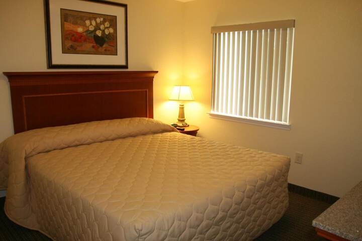 Room 16 of 38