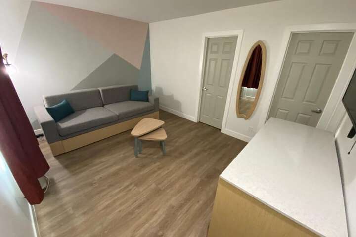 Room 21 of 36