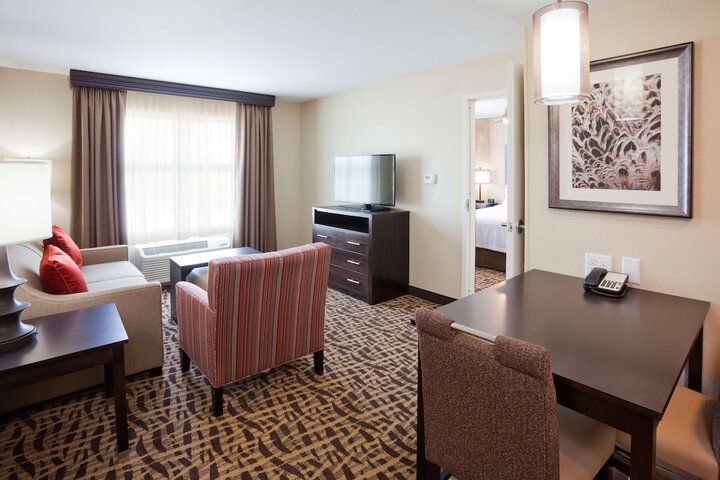 Room 16 of 33