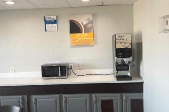 Motel 6 Tulsa OK