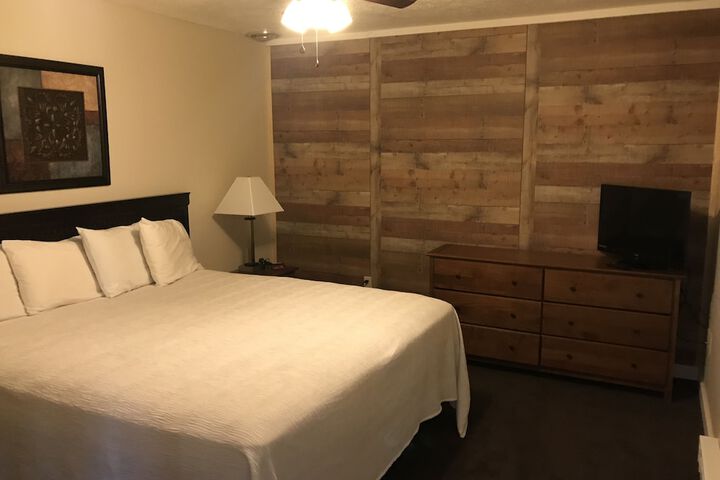Room 17 of 32