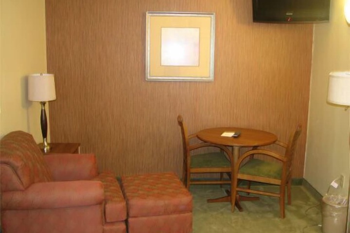 Randolph Inn and Suites