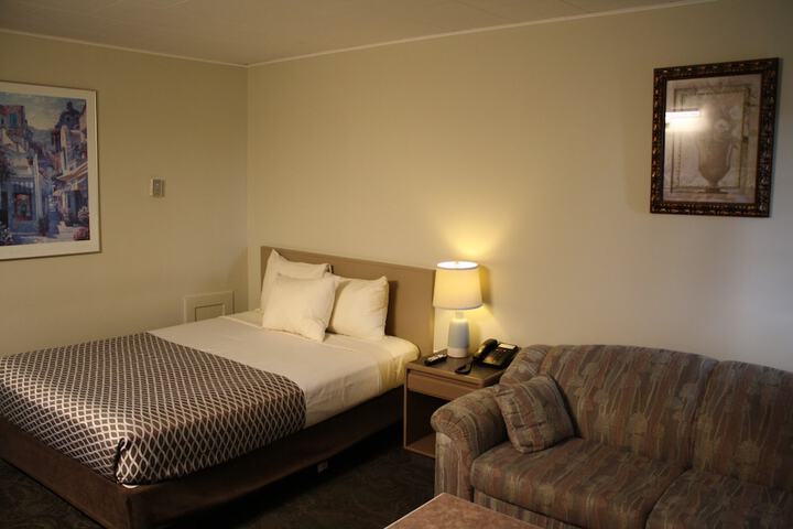 Room 17 of 23