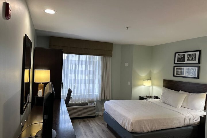 Wingate by Wyndham Bel Air I-95 Exit 77A / APG Area