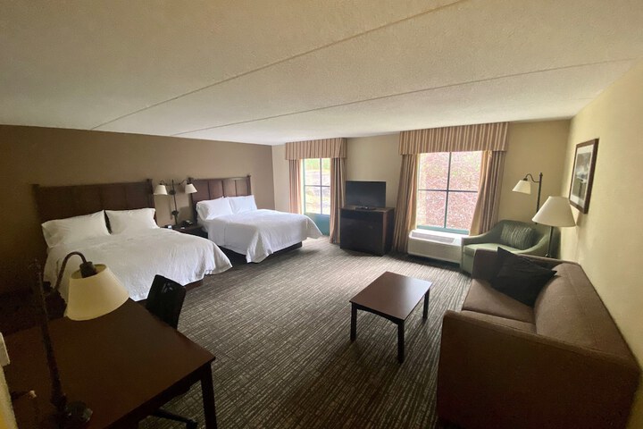Room 64 of 83