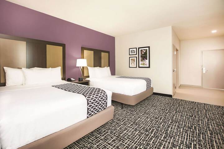 Room 15 of 27