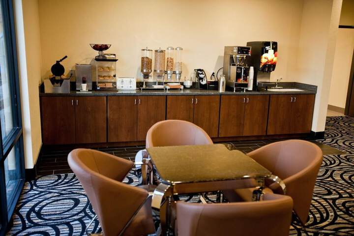 Breakfast/Coffee Service 16 of 21