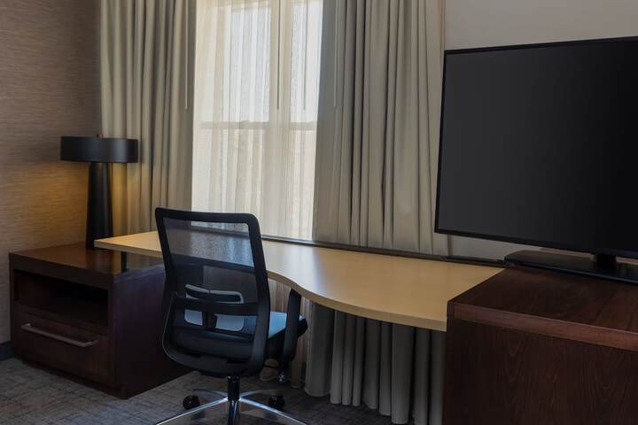Room 30 of 47