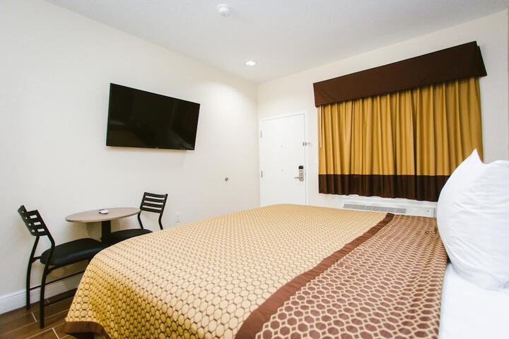 Room 31 of 35