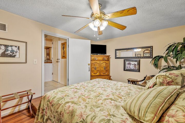 Room 22 of 56