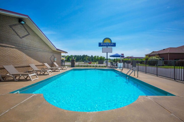 Pool 2 of 38
