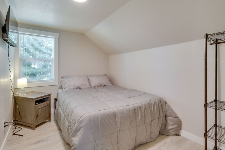 Cozy Lafayette Townhome Rental Near Parks & River