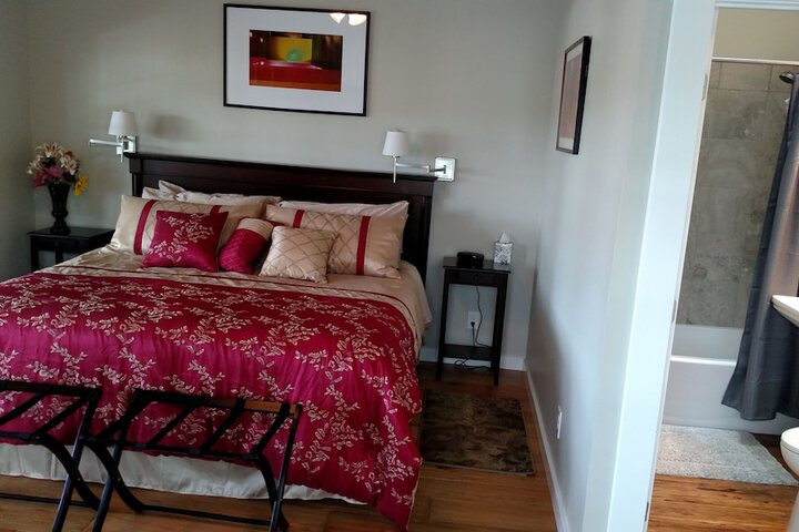 Friday Harbor Grand B & B