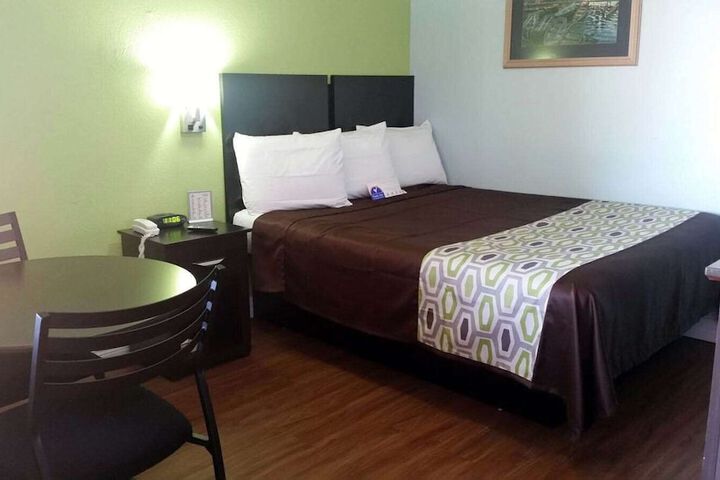 Room 45 of 54