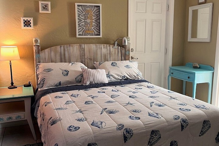 Room 26 of 40