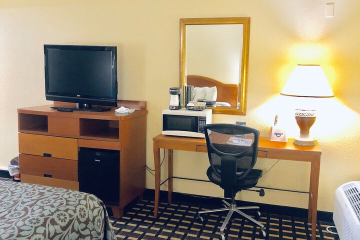 Room 30 of 50